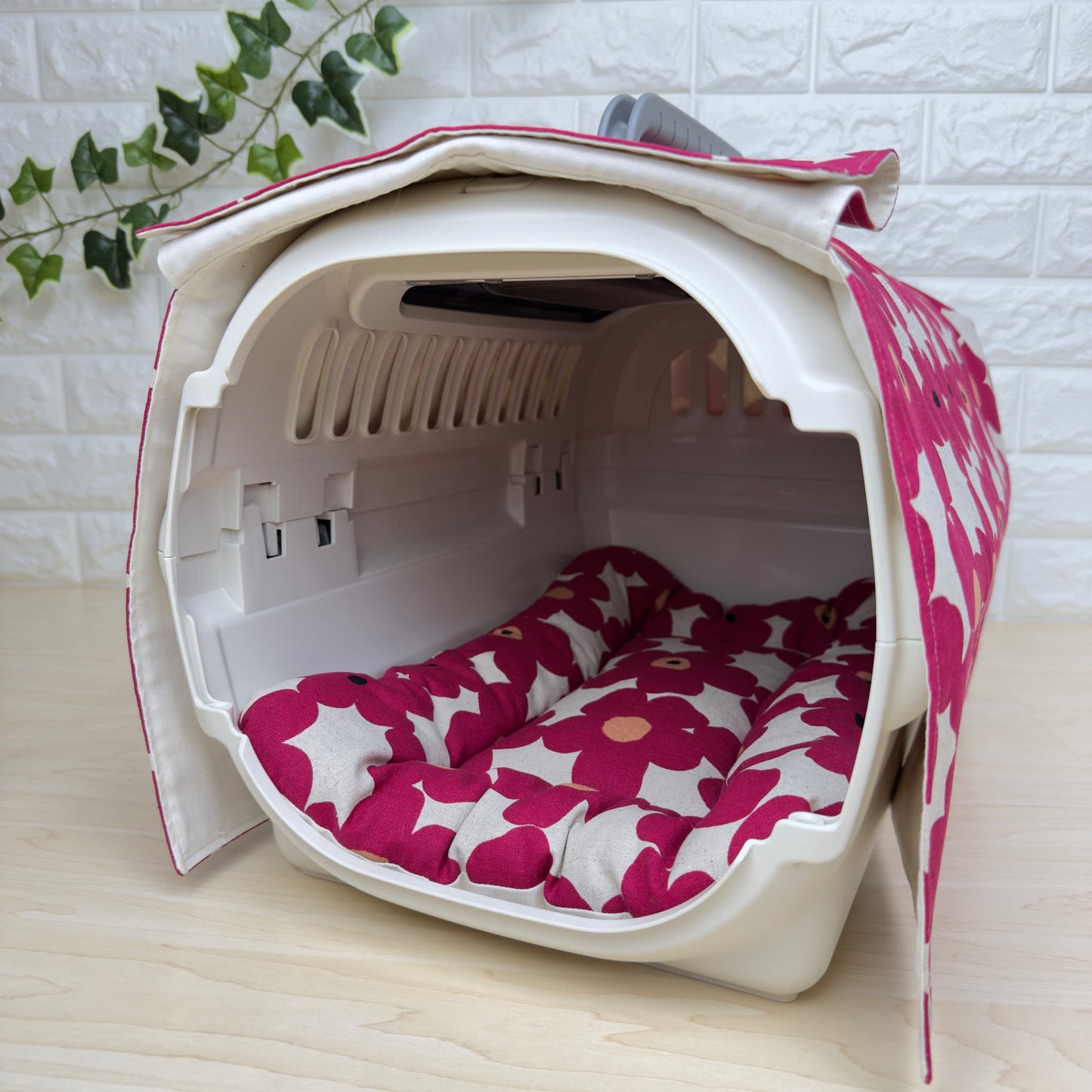 【送料無料】Sサイズ 犬猫用クレートカバー 固定ゴム付き|スポッとかぶせるやさしい目隠しカバー