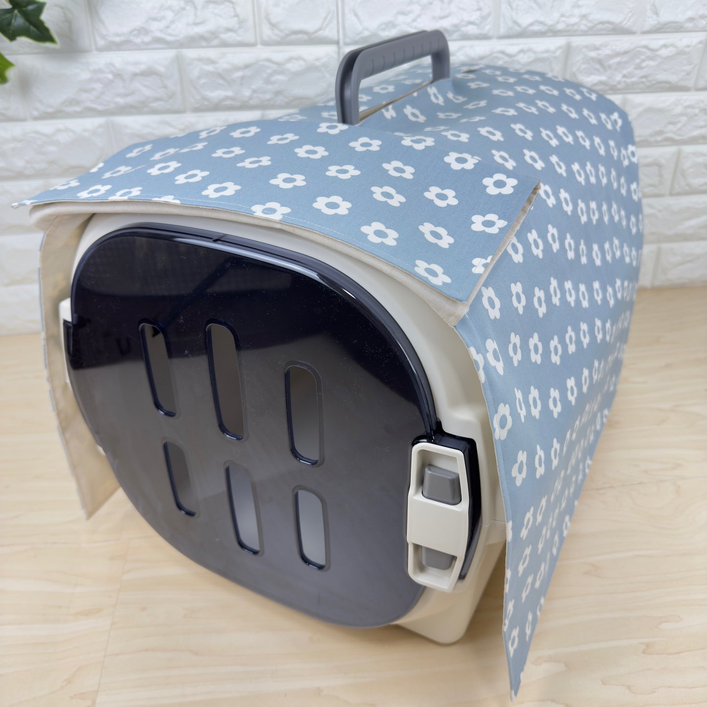 【送料無料】Mサイズ 犬猫用クレートカバー｜スポッとかぶせるやさしい目隠しカバー