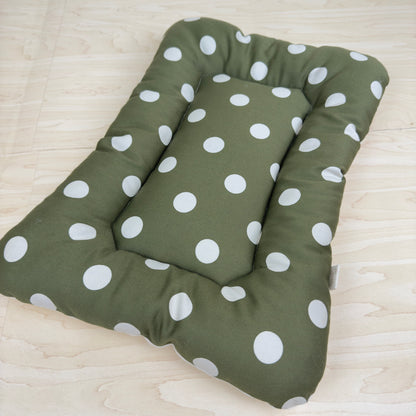 【送料無料】犬猫用 クレートマット Sサイズ｜キャリー・おでかけにも便利　ドット柄 　水玉柄