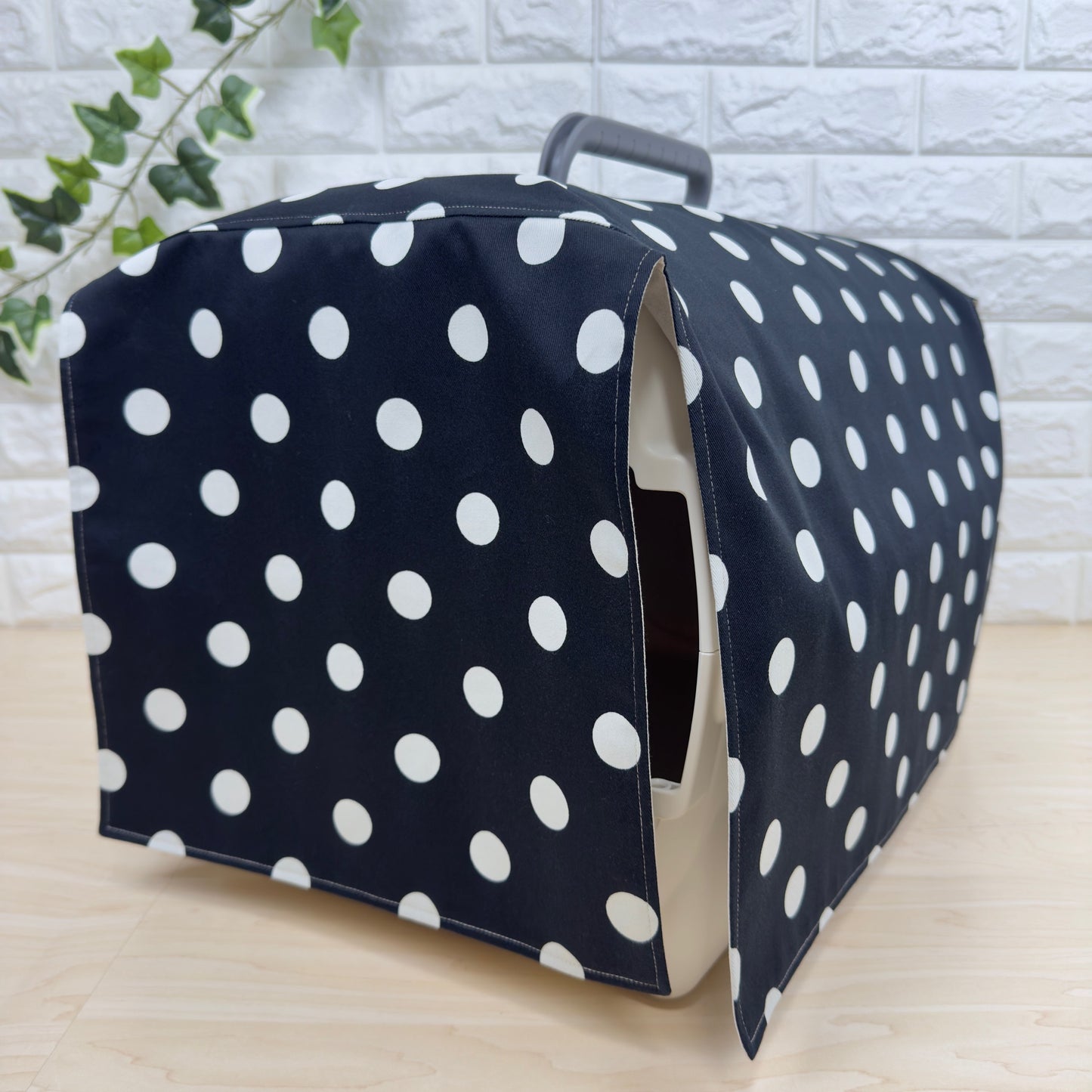 【送料無料】Mサイズ 犬猫用クレートカバー｜スポッとかぶせるやさしい目隠しカバー