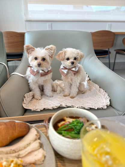 FIOLY 犬用カフェマット　Mini Cherry｜綿100％・洗濯OK｜フリルあり／なし｜送料無料