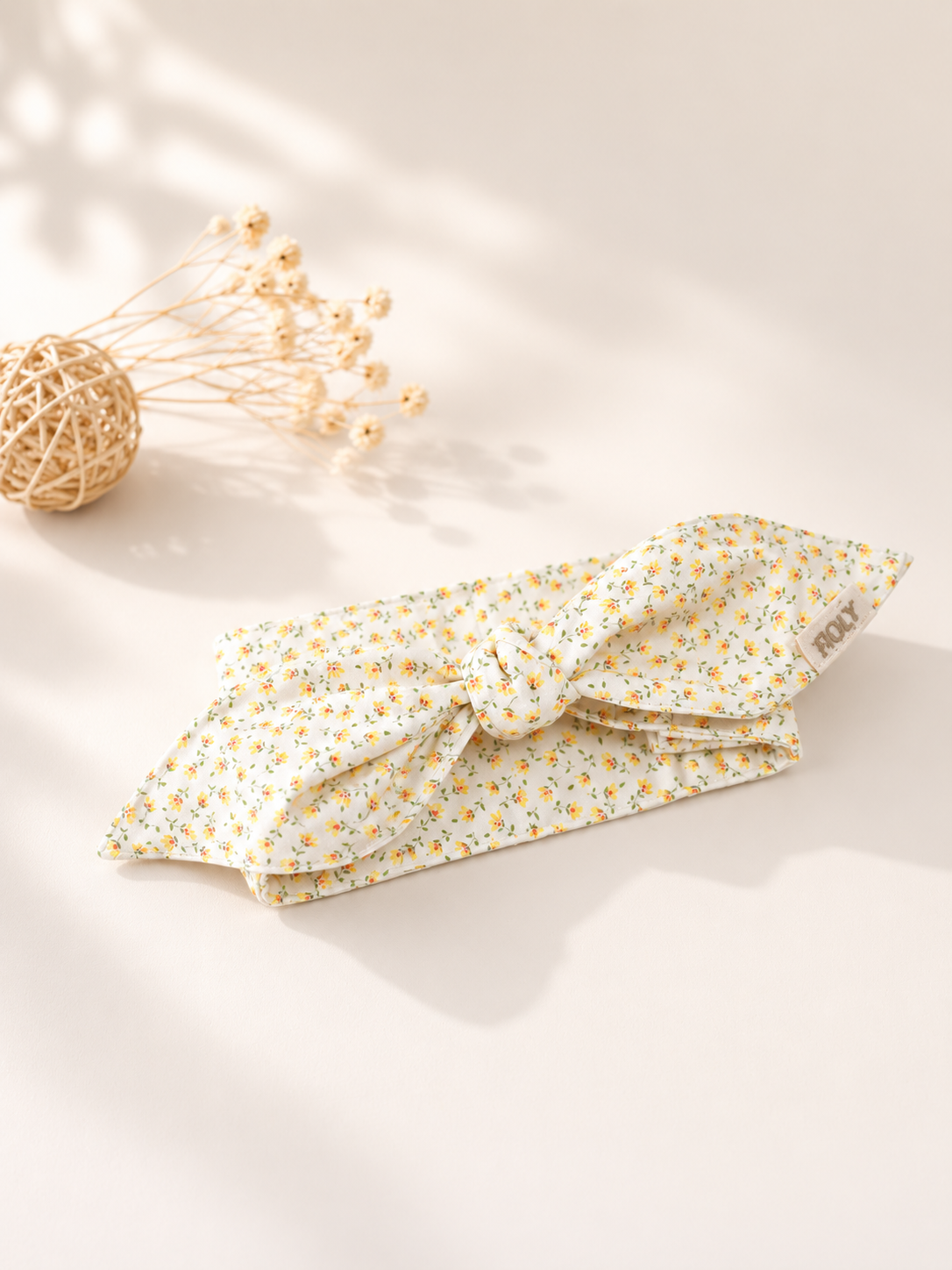 Breeze Bandana － ひんやりクールバンダナ － Yellow flower ｜ 送料無料 ｜ 4サイズ展開（XS/S/M/L）