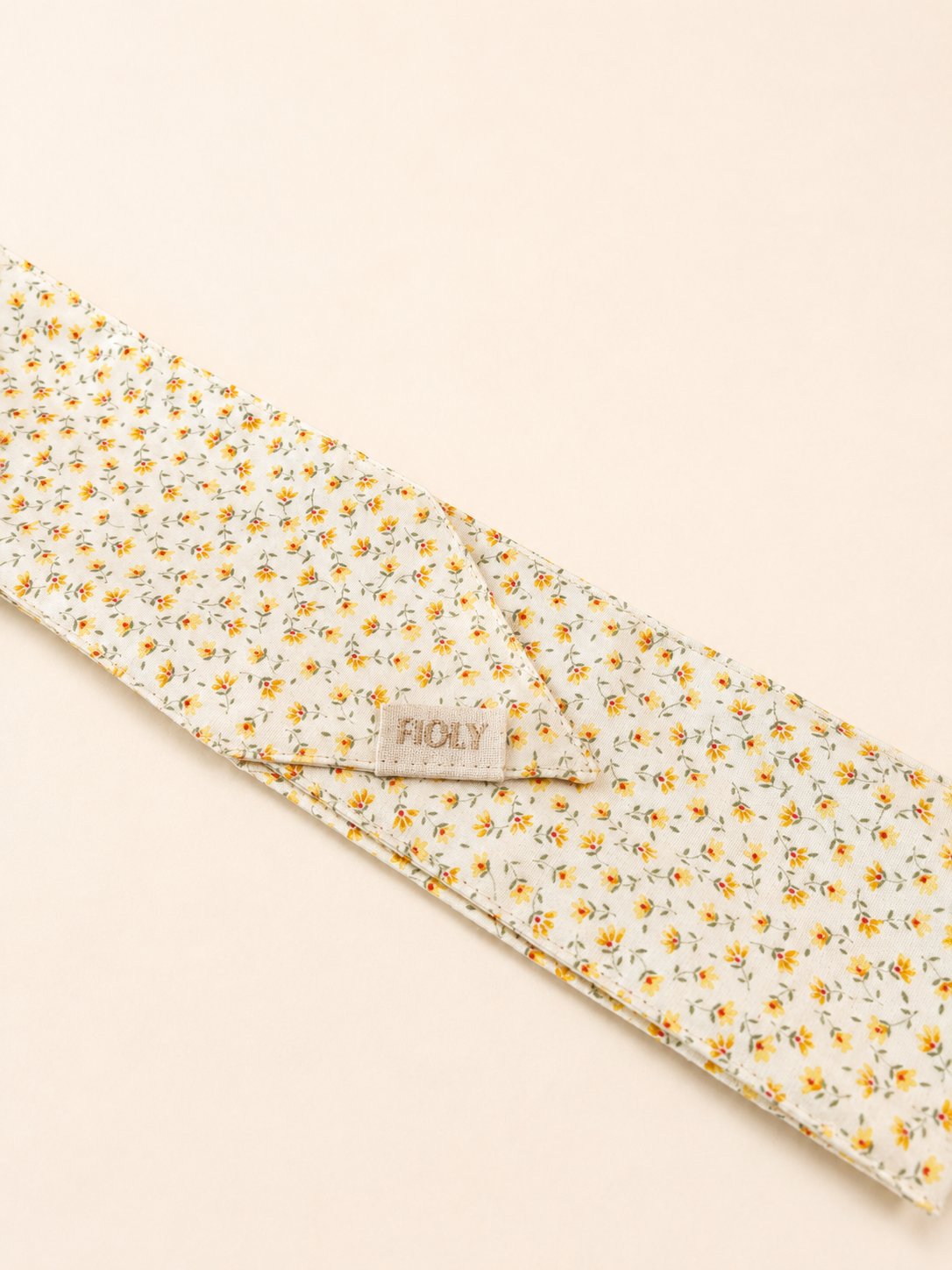 Breeze Bandana － ひんやりクールバンダナ － Yellow flower ｜ 送料無料 ｜ 4サイズ展開（XS/S/M/L）