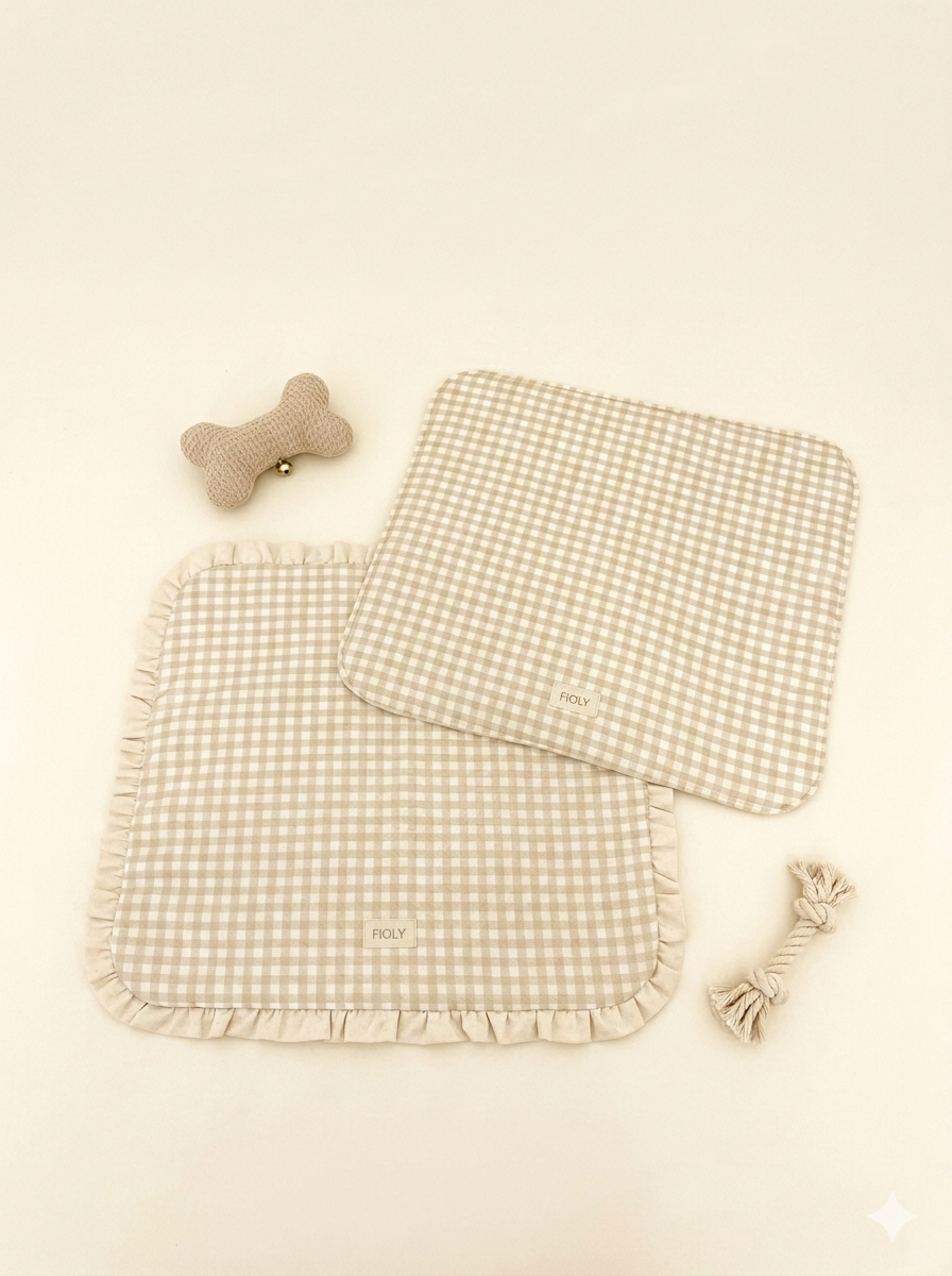 FIOLY カフェマット　ギンガムチェック柄　ベージュ｜綿100％・洗濯OK｜フリルあり／なし｜送料無料