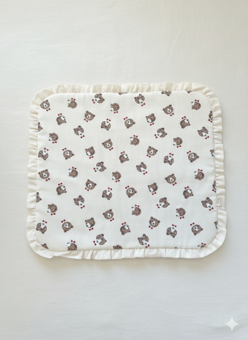 FIOLY 犬用カフェマット　くまさん柄｜綿100％・洗濯OK｜フリルあり／なし｜送料無料